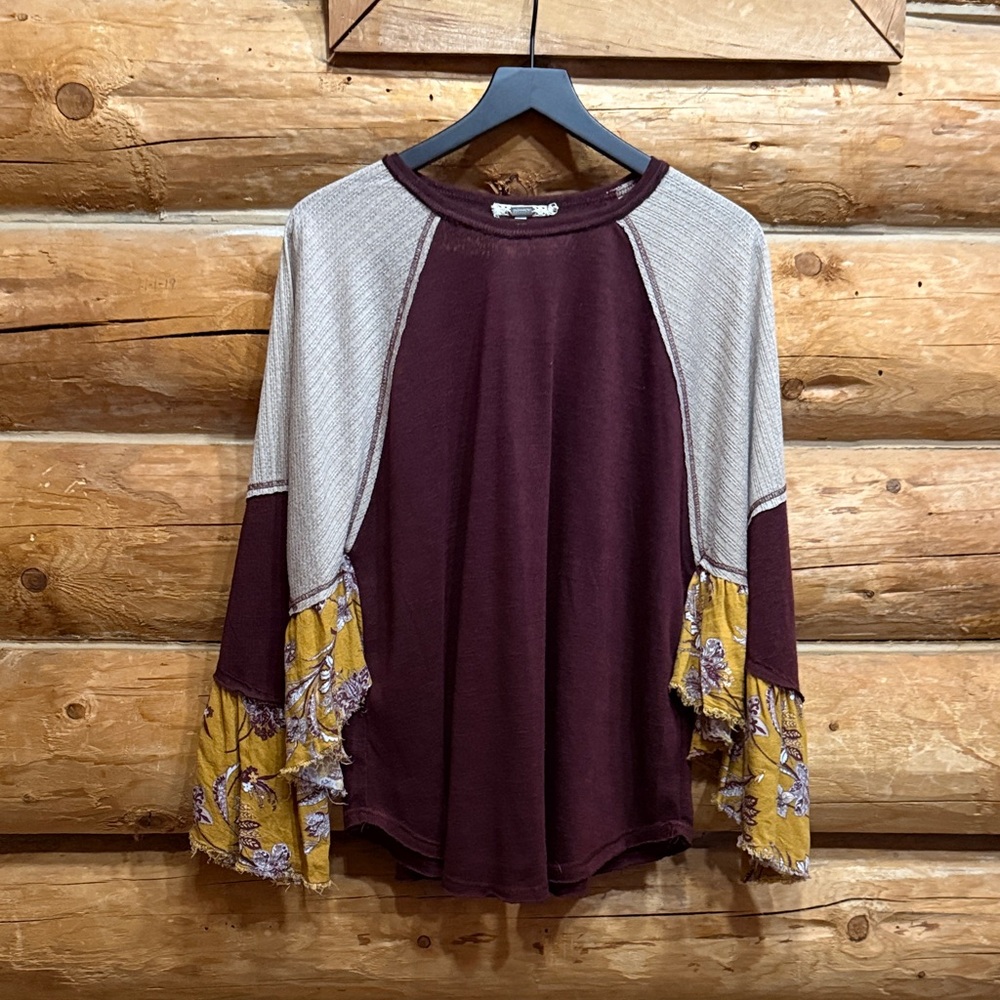 Gimmicks BKE Medium loose fit top
